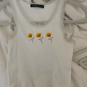 Brandy Melville yellow/white laced shirt, one size fits all, barely been worn.